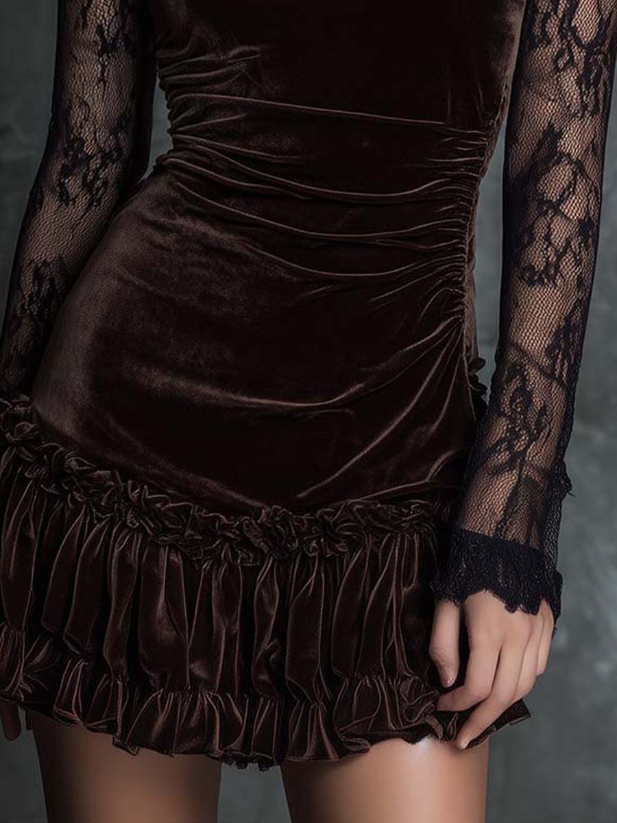 Gabriela Vestido Corto Gótico de Terciopelo Chocolate con Encaje Plisado