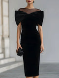 Cintia Vestido Midi Dramático de Terciopelo Negro con Lazo