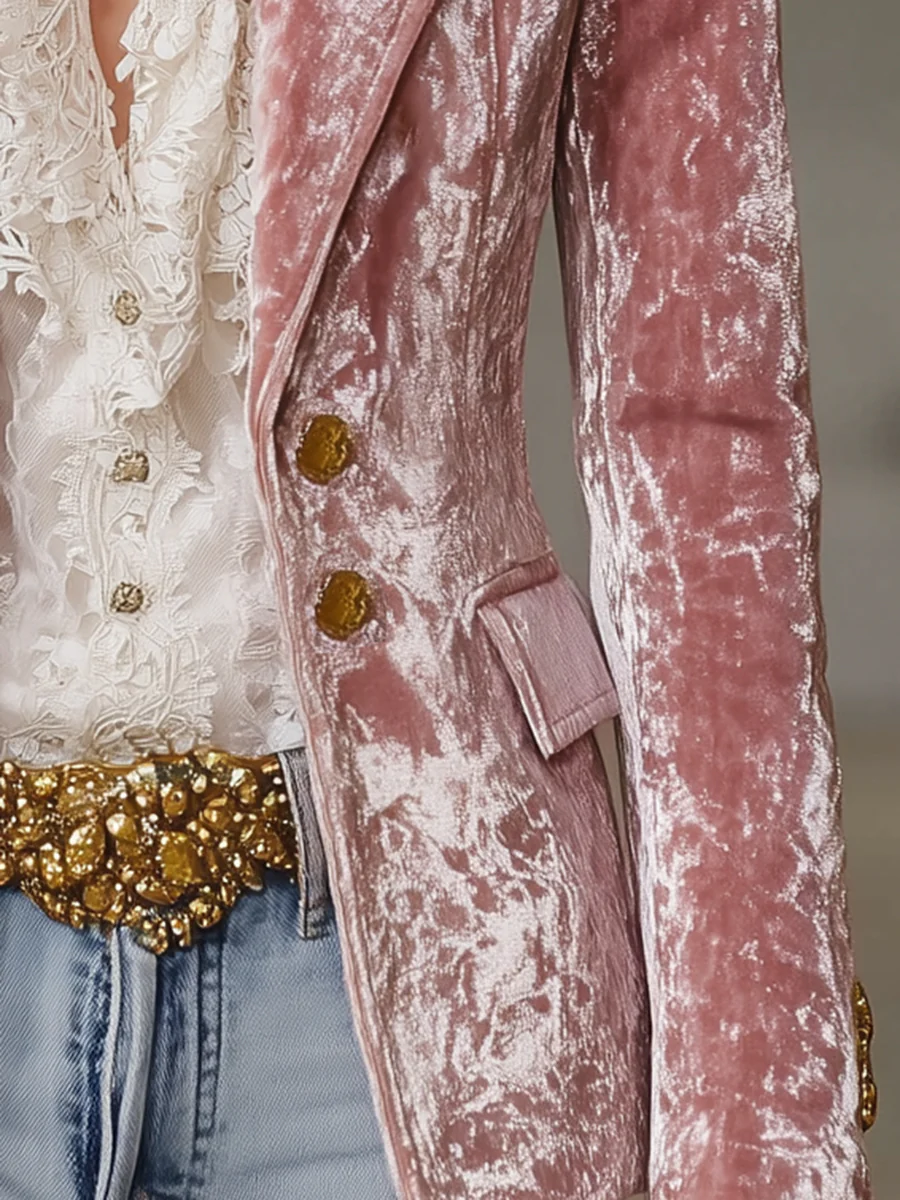 Zaira Blazer Retro de Terciopelo Rosa con Botones Dorados