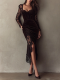 Celia Vestido Midi Elegante de Terciopelo Chocolate con Escote Corazón y Encaje